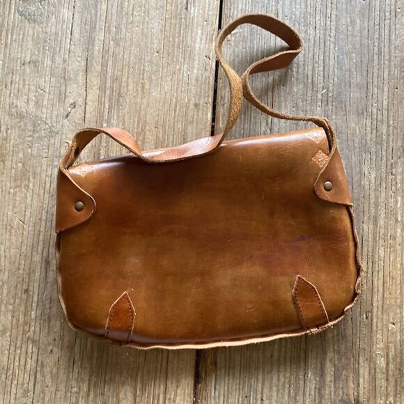 Hand tooled Tooled purse - Picture 4 of 4